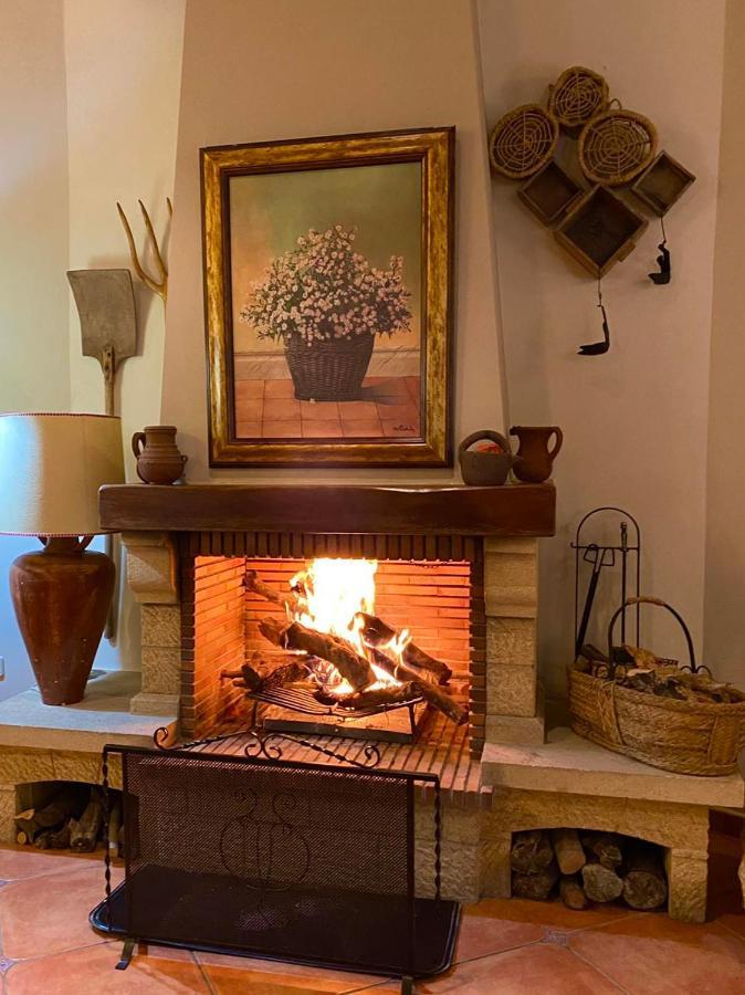 Hotel El Curro Burunchel Εξωτερικό φωτογραφία