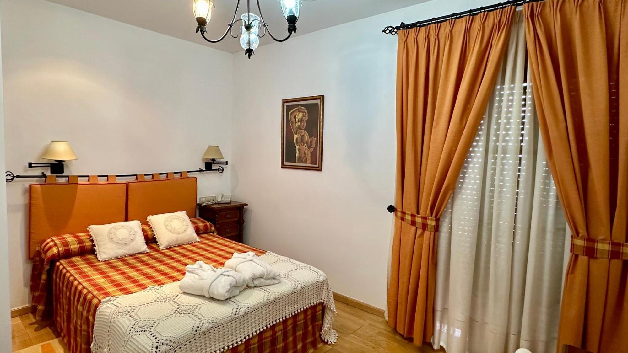 Hotel El Curro Burunchel Εξωτερικό φωτογραφία