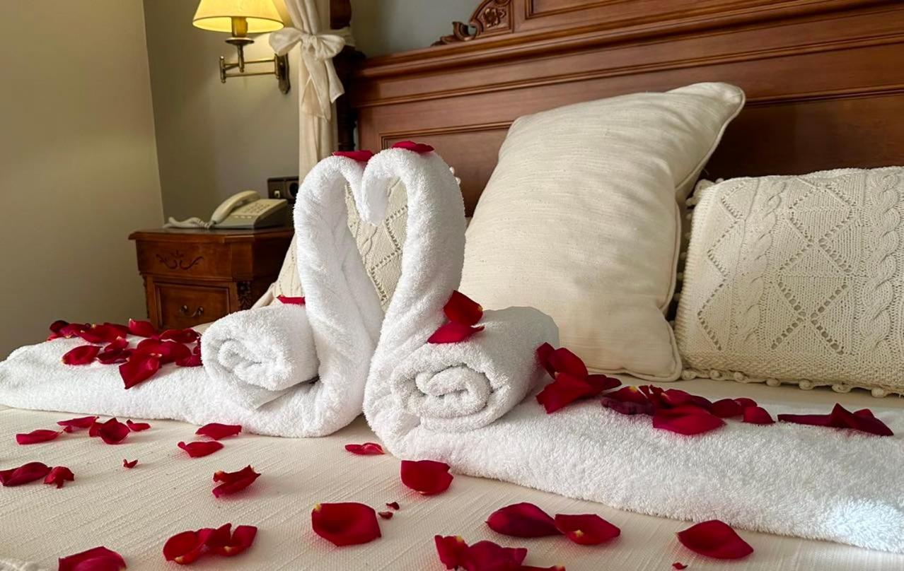 Hotel El Curro Burunchel Εξωτερικό φωτογραφία
