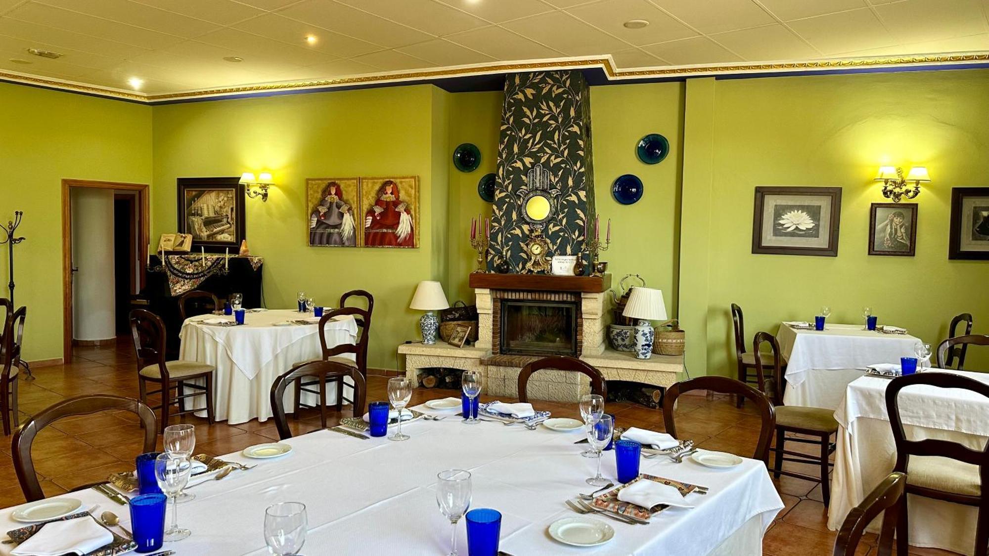 Hotel El Curro Burunchel Εξωτερικό φωτογραφία