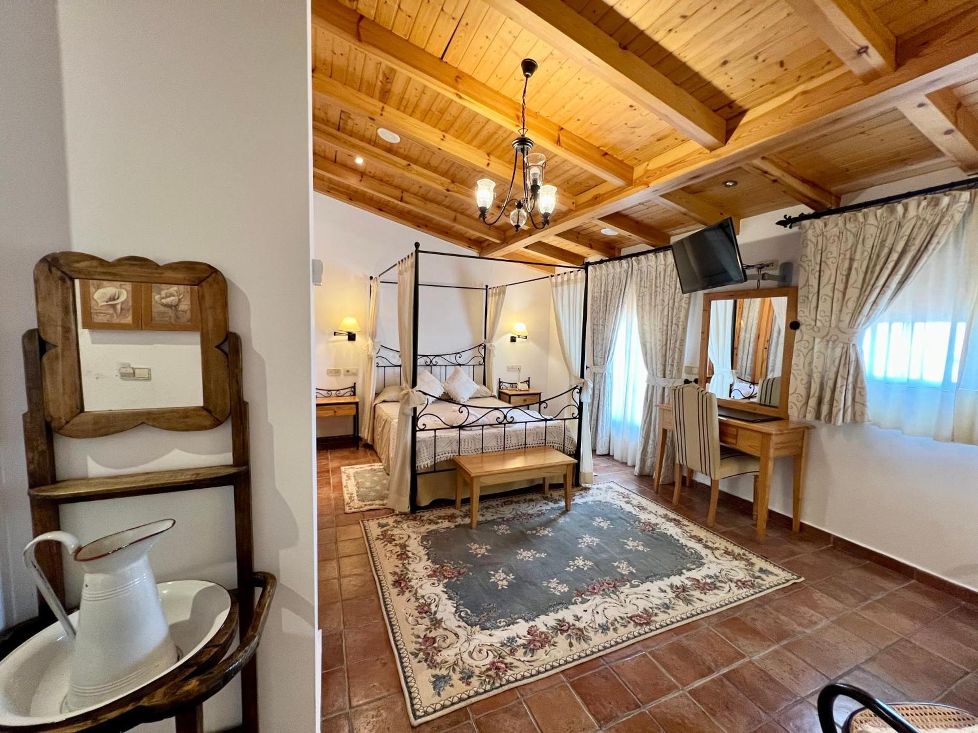 Hotel El Curro Burunchel Εξωτερικό φωτογραφία